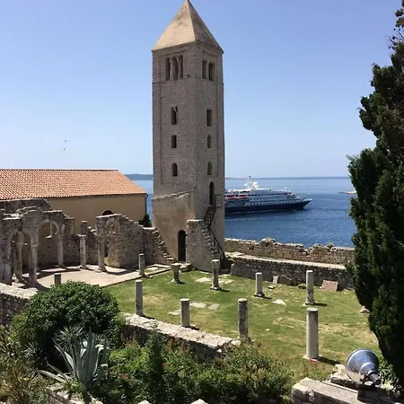 Palace Διαμέρισμα *