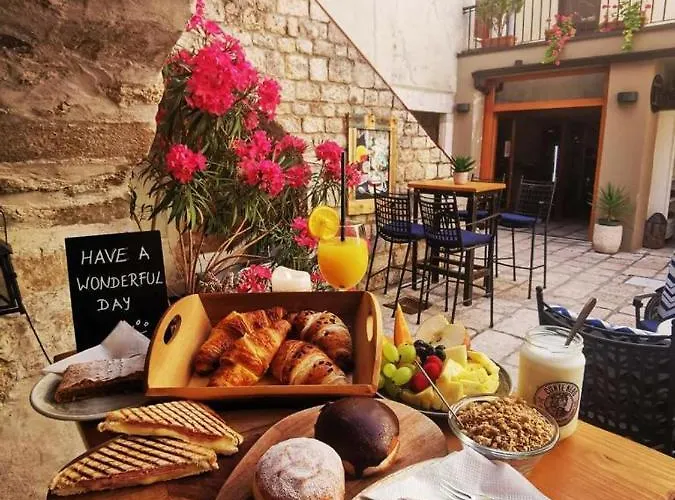 Palace Apartman Rab Town